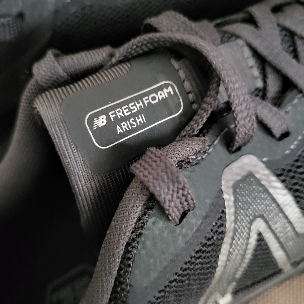 Womem's New Balance Fresh Foam Arishi v4 GORE-TEX Shoes - Picture 12 of 15